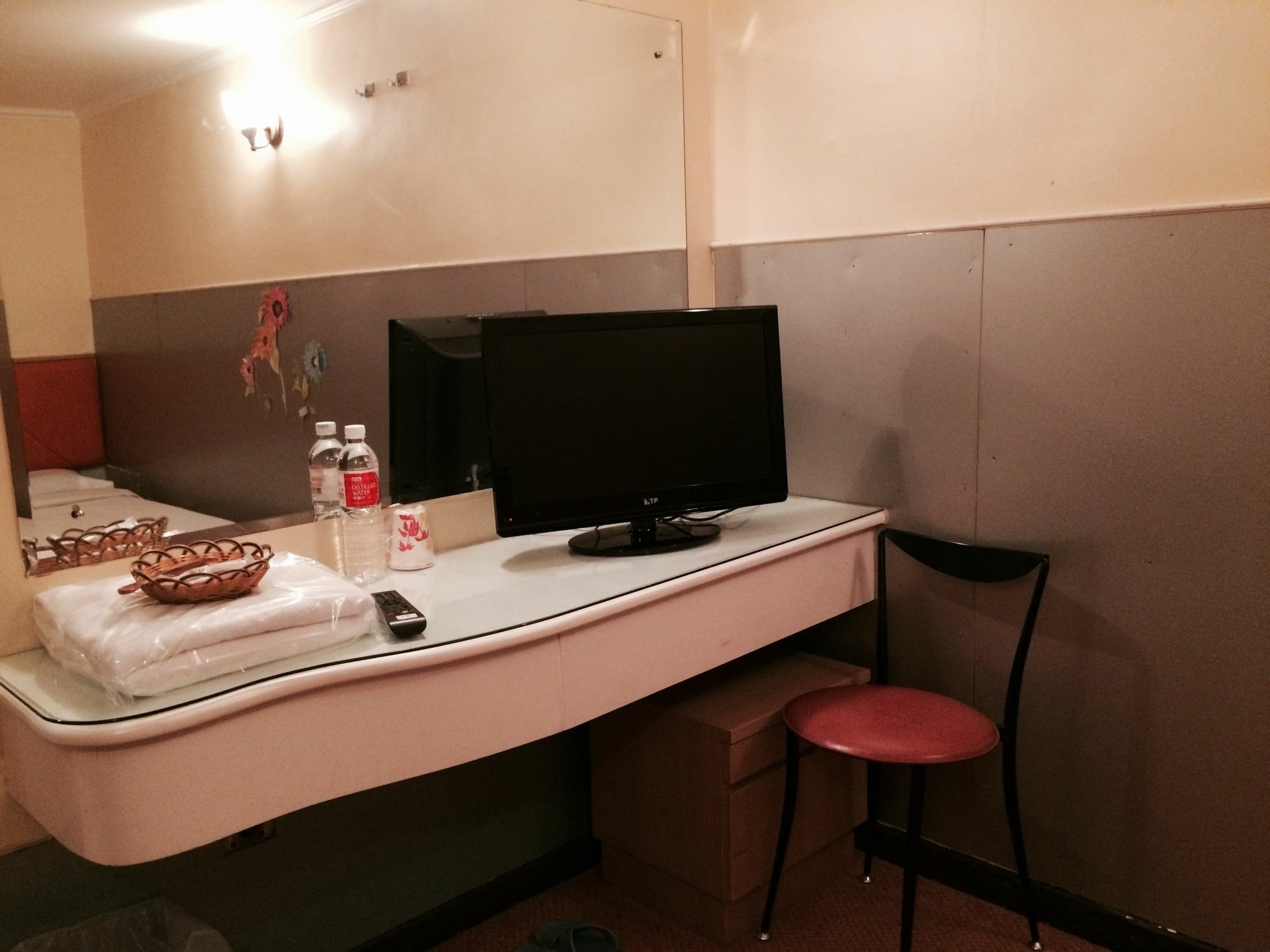 J Hotel 香港 エクステリア 写真